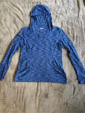 Blue Space-Dye Hooded Long Sleeve Pullover